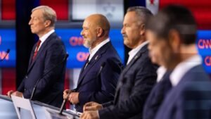 Los candidatos a gobernador de California chocan en un animado debate sobre impuestos, Trump y atención médica