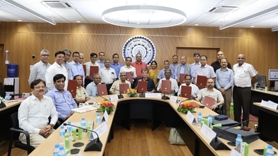 IIT Delhi firma un MoU con 18 NOCHES para intercambios de estudiantes y oportunidades de estudios superiores