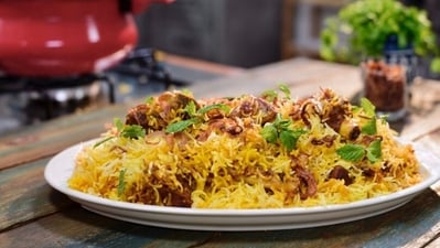 El gobierno de TN considera la propuesta de biryani de El gobierno de TN considera una propuesta de biryani de pollo semanal en las comidas escolares: ministro Rajmohan (Kunal Kapur)